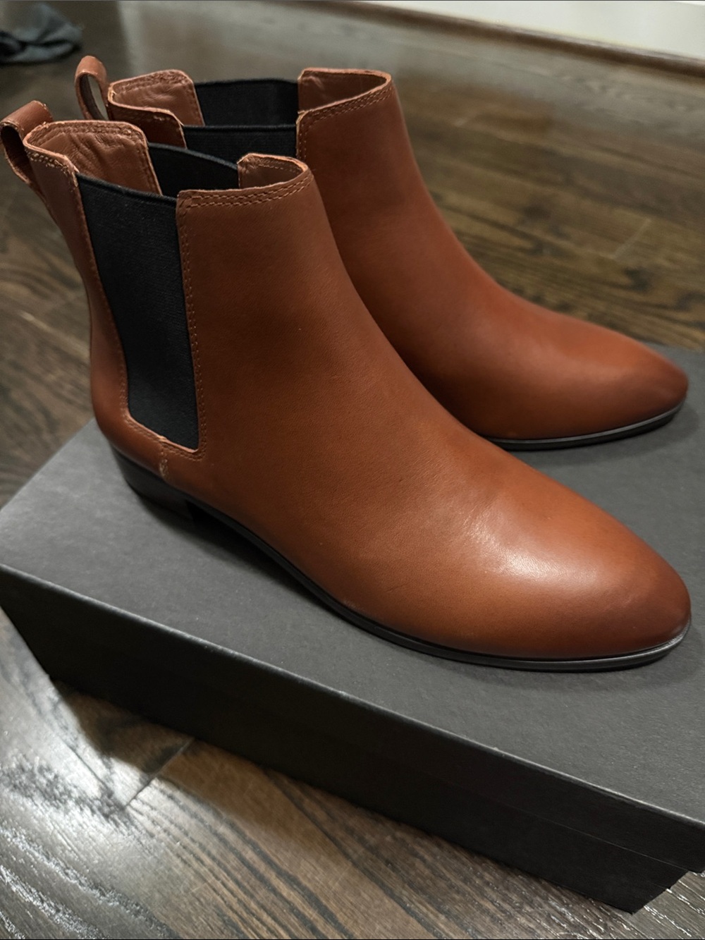 NIB J. Crew Cognac Tan Leather Chelsea Ankle Boot with Elastic 6.5 7